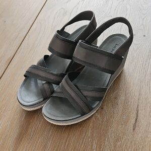 Merrell Olive Green Wedge Sandals